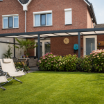 Seitenwand Alu-Planken mit Steg-Keilfenster